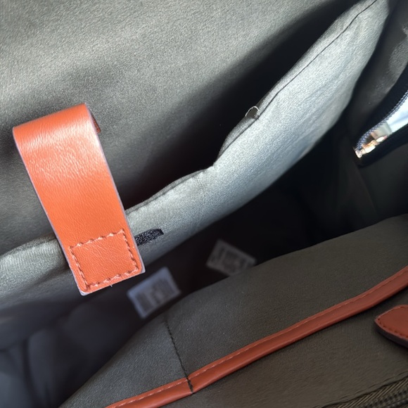 NEW🧑🏼‍🎄🔥 JOAN&DAVID. The Eileen Excursion Nylon Collection 18” Backpack - Picture 7 of 12